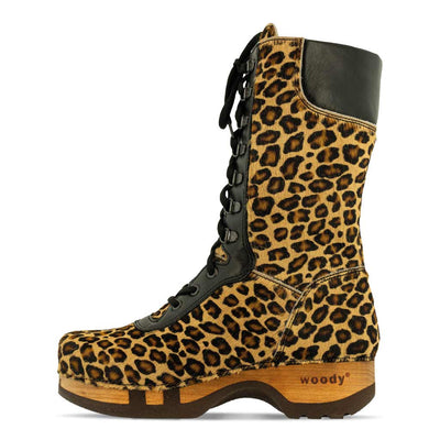 [Leopard-Schwarz] Ramona Fell Damen Clog Stiefel im Leopard Design. Holzschuhe Damen, Damenstiefel clogs damen ramona fell, farbe: leopard (print). stiefel, winterclog, winterclogs. damenstiefel clogs weiss. damen fellschuhe bestellen, fellclogs, weisse fellstiefel mit holzschuhe, holzclogs fell kaufen.