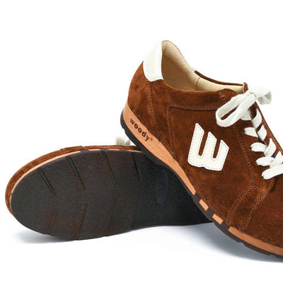[Hazelnut] Wayne Herren Clog Sneaker, Herrenclog Sneaker, sneakers clogs herren mit biegsamer nachhaltiger holzsohle, der bestseller, farbe: hazelnut (braun), holzclogs woody, woody schuhe, woody shoes, handgemachte holzschuhe aus österreich, kärnten
