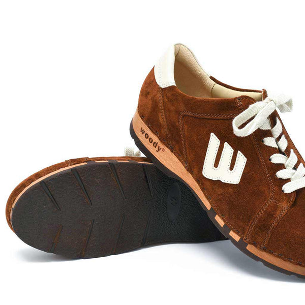 [Hazelnut] Wayne Herren Clog Sneaker, Herrenclog Sneaker, sneakers clogs herren mit biegsamer nachhaltiger holzsohle, der bestseller, farbe: hazelnut (braun), holzclogs woody, woody schuhe, woody shoes, handgemachte holzschuhe aus österreich, kärnten