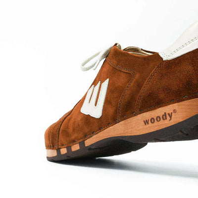 [Hazelnut] Wayne Herren Clog Sneaker, Herrenclog Sneaker, sneakers clogs herren mit biegsamer nachhaltiger holzsohle, der bestseller, farbe: hazelnut (braun), holzclogs woody, woody schuhe, woody shoes, handgemachte holzschuhe aus österreich, kärnten