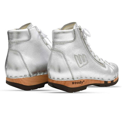 [Silber] Roxy Damen Clog Sneaker Silber von woody Schuhe. Clogs Damen, Damen Sneakers. roxy, clog sneakers für damen mit hohem schaft und biegsamer nachhaltiger holzsohle, farbe: silber (glattleder), holzclogs woody, woody schuhe, woody shoes, handgemachte holzschuhe aus österreich, kärnten