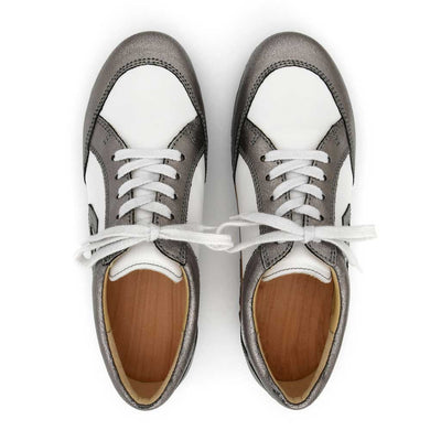 [Titan-Weiss] Abby Damen Clog Sneaker mit biegsamer nachhaltiger holzsohle, farbe: titan-weiss, holzclogs woody, woody schuhe, woody shoes, handgemachte holzschuhe, sommerliche terrasse, garten