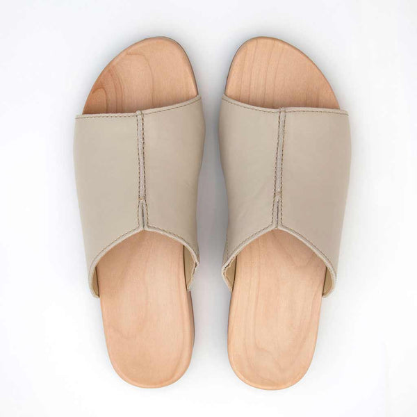 [Creme] Anja Damen Clog Pantolette, farbe: creme_clogs pantoletten damen mit biegsamer nachhaltiger weidenholzsohle, holzclogs woody, woody schuhe, woody shoes, handgemachte holzschuhe aus österreich, kärnten