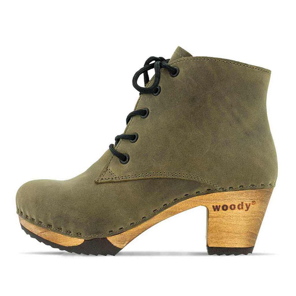 [Olivia] Anne Clog Ankle Boots / stiefeletten, woody holzschuhe. ankle boots gefüttert, damenstiefel, stiefel, damenclogs mit flexibler, biegsamer holzsohle. holzclogs, clogs damen knöchel stiefel, damen clogs mit fussbett. ankleboots holz schuhe, holzclog, holzschuhe kaufen, farbe: olivia