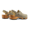 [Sand] Cornelia Damen Clog, farbe: sand_clogs damen, arbeitsschuh mit biegsamer nachhaltiger weidenholzsohle, holzclogs woody, woody schuhe, woody shoes, handgemachte holzschuhe aus österreich, kärnten
