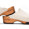 [Creme] Emma Damen Clog, farbe:creme, clogs damen mit biegsamer nachhaltiger weidenholzsohle, holzclogs woody, woody schuhe, woody shoes, handgemachte holzschuhe aus österreich, kärnten