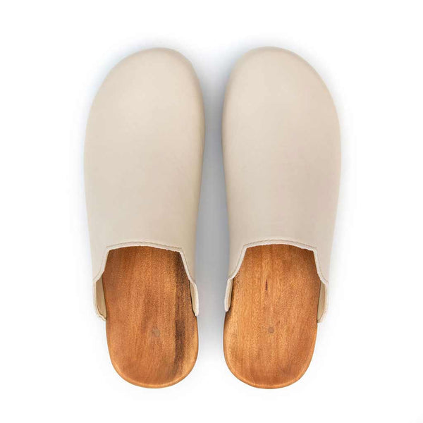 [Creme] Emma Damen Clog, farbe:creme, clogs damen mit biegsamer nachhaltiger weidenholzsohle, holzclogs woody, woody schuhe, woody shoes, handgemachte holzschuhe aus österreich, kärnten