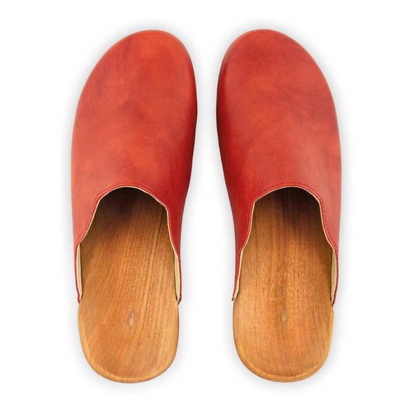 [Rosso] Emma Damen Clog, farbe: rosso (rot)_clogs damen mit biegsamer nachhaltiger weidenholzsohle, holzclogs woody, woody schuhe, woody shoes, handgemachte holzschuhe aus österreich, kärnten