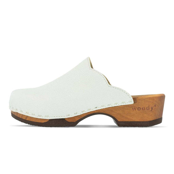 [Weiss] Emma Damen Clog, farbe: weiss_clogs damen mit biegsamer nachhaltiger weidenholzsohle, holzclogs woody, woody schuhe, woody shoes, handgemachte holzschuhe aus österreich, kärnten
