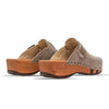 [Sand] Erika Damen Clog, farbe: sand alias warm gray_clogs damen mit biegsamer nachhaltiger weidenholzsohle, holzclogs woody, woody schuhe, woody shoes, handgemachte holzschuhe aus österreich, kärnten