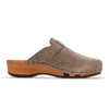[Sand] Erika Damen Clog, farbe: sand alias warm gray_clogs damen mit biegsamer nachhaltiger weidenholzsohle, holzclogs woody, woody schuhe, woody shoes, handgemachte holzschuhe aus österreich, kärnten