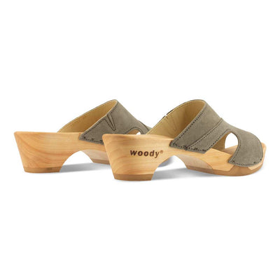 [Sand] Fiona Damen Clog, farbe: sand alias warm grey, pantoletten clogs damen mit biegsamer nachhaltiger Holzsohle,holzclogs woody, woody schuhe, woody shoes, handgemachte holzschuhe aus österreich, kärnten