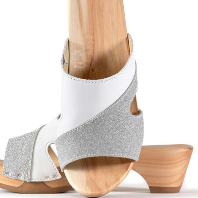 [Weiss-Silber Glitzer] Fiona Damen Clog Pantolette – elegant, mit biegsamer Sohle – Farbe: Weiss-Silber Glitzernd