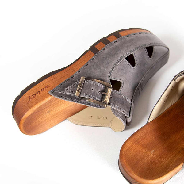 [Bleir] Freddy Herren Clog mit biegsamer nachhaltiger Holzsohle, farbe: bleir (grau), holzclogs woody, woody schuhe, woody shoes, handgemachte holzschuhe aus österreich, kärnten