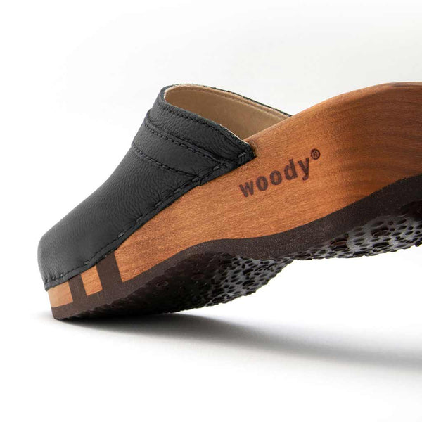 [Cervo Nero] Hanni Damen Clog mit biegsamer nachhaltiger holzsohle, farbe: cervo nero (schwarz), holzclogs woody, woody schuhe, woody shoes, handgemachte holzschuhe aus österreich, kärnten