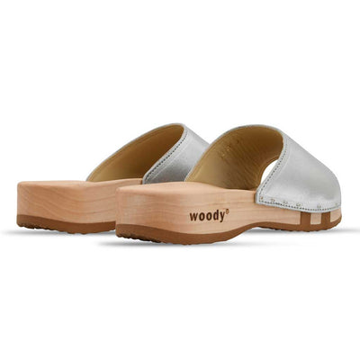 [Silber] Heidi Damen Clog Pantolette mit biegsamer nachhaltiger holzsohle, farbe: silber, holzclogs woody, woody schuhe, woody shoes, handgemachte holzschuhe aus österreich, kärnten