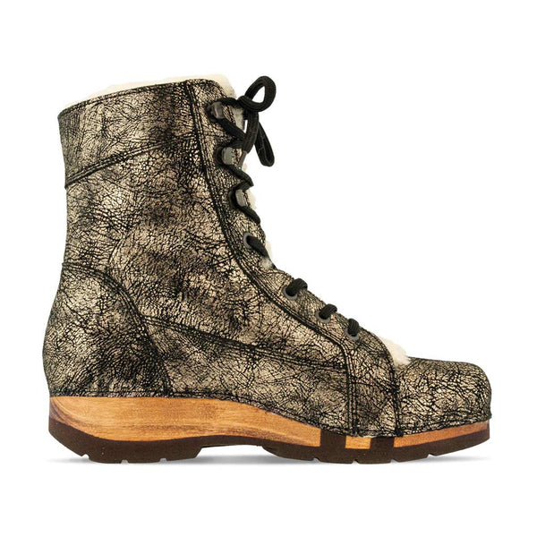 [Noirgold] Heike Damen Clog Stiefelette, clog lammfell gefütterter clog stiefel damen mit biegsamer nachhaltiger holzsohle, holzclogs woody, woody schuhe, woody shoes, handgemachte holzschuhe aus österreich, kärnten, farbe: noirgold (gold mit schwarzen cracks)