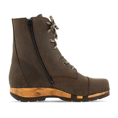 [Caffe] Herta Damen Clog Stiefelette, woody holzschuhe stiefelette. ankle boots gefüttert, damenstiefel, damenclogs mit holzsohle. holzclogs, clogs damen knöchel stiefel, damen clogs leder. ankleboots holz schuhe, holzclog, holzschuhe winterstiefel bestellen.