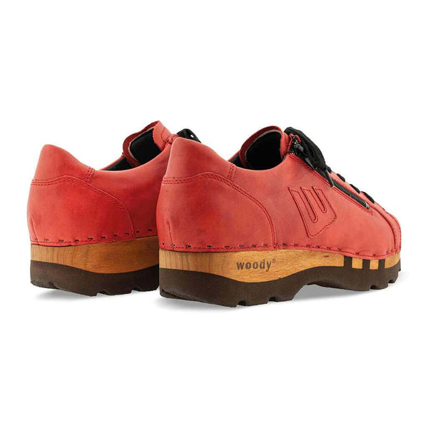 [Rosso] Jack Herren Clog Sneaker mit biegsamer nachhaltiger holzsohle, farbe: rosso (glattleder rot), holzclogs woody, woody schuhe, woody shoes, handgemachte holzschuhe aus österreich, kärnten