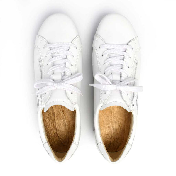[Weiss] Jack Herren Clog Sneaker mit biegsamer nachhaltiger holzsohle, farbe: weiss (glattleder), holzclogs woody, woody schuhe, woody shoes, handgemachte holzschuhe aus österreich, kärnten