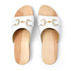 [Weiss mit Schmuck] Farah Damen Clog Pantolette – elegant, mit biegsamer Sohle aus nachhaltigem Weidenholz, Farbe: weiss (mit goldener und strassbesetzter Zierschnalle)