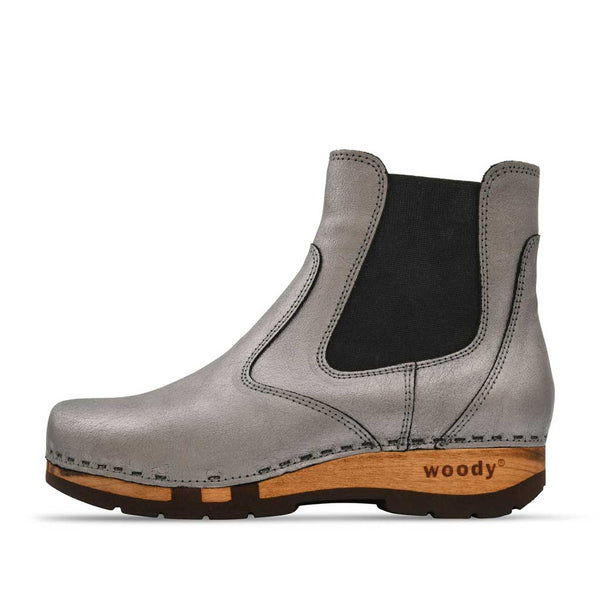 [Titan] Jutta Damen Clog Stiefelette mit biegsamer nachhaltiger holzsohle, farbe: titan, der bestseller, holzclogs woody, woody schuhe, woody shoes, handgemachte holzschuhe aus österreich, kärnten
