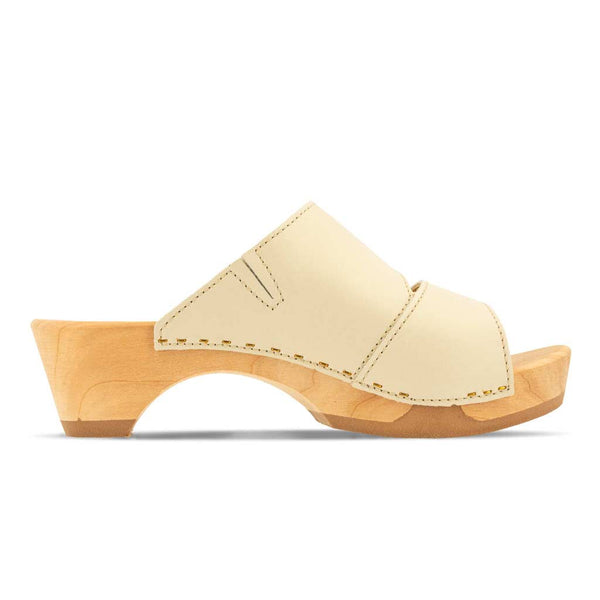 [Creme] Kate Damen Clog Pantolette, farbe: creme_clogs pantoletten damen mit biegsamer nachhaltiger weidenholzsohle, holzclogs woody, woody schuhe, woody shoes, handgemachte holzschuhe aus österreich, kärnten