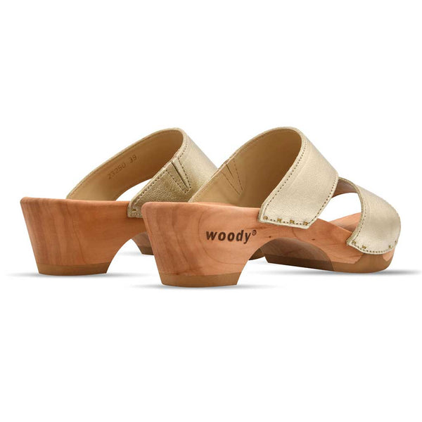 [Gold] Kate Damen Clog Pantolette, farbe: gold_clogs pantoletten damen mit biegsamer nachhaltiger weidenholzsohle, holzclogs woody, woody schuhe, woody shoes, handgemachte holzschuhe aus österreich, kärnten