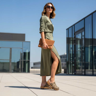 [Wildcat] Lea Damen Clog von woody holzschuhe damenclogs mit fexibler holzsohle. holzclogs farbe: woldcat (leopard-print), Damenclogs, Damen Clogs - Clogs Damen. Holzschuhe für Damen, Damen Clogs, Holzclogs, Damen Pantoletten mit Holzsohle. Holz Schuhe, Clog für Frauen