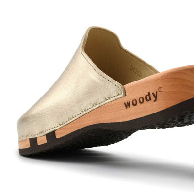 [Gold] Lea Damen Clog von woody holzschuhe damenclogs mit fexibler holzsohle. holzclogs farbe: gold, Damenclogs, Damen Clogs - Clogs Damen. Holzschuhe für Damen, Damen Clogs, Holzclogs, Damen Pantoletten mit Holzsohle. Holz Schuhe, Clog für Frauen
