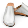 [Silber] Lea Damen Clog von woody holzschuhe damenclogs mit fexibler holzsohle. holzclogs farbe: silber, Damenclogs, Damen Clogs - Clogs Damen. Holzschuhe für Damen, Damen Clogs, Holzclogs, Damen Pantoletten mit Holzsohle. Holz Schuhe, Clog für Frauen
