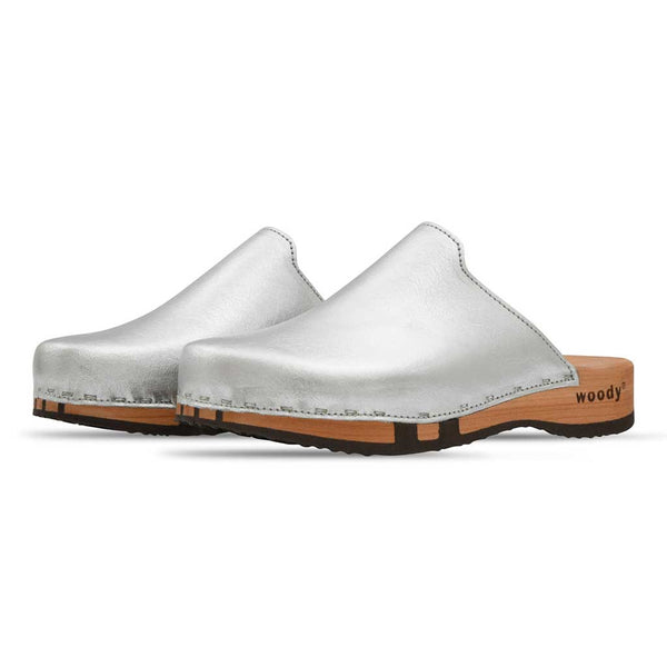 [Silber] Lea Damen Clog von woody holzschuhe damenclogs mit fexibler holzsohle. holzclogs farbe: silber, Damenclogs, Damen Clogs - Clogs Damen. Holzschuhe für Damen, Damen Clogs, Holzclogs, Damen Pantoletten mit Holzsohle. Holz Schuhe, Clog für Frauen