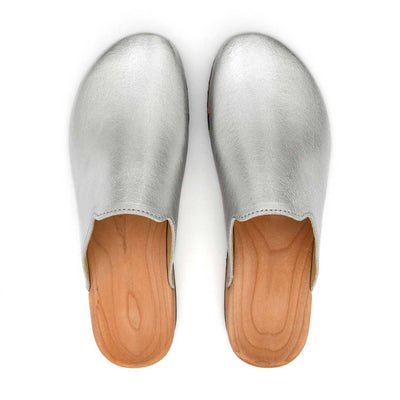 [Silber] Lea Damen Clog von woody holzschuhe damenclogs mit fexibler holzsohle. holzclogs farbe: silber, Damenclogs, Damen Clogs - Clogs Damen. Holzschuhe für Damen, Damen Clogs, Holzclogs, Damen Pantoletten mit Holzsohle. Holz Schuhe, Clog für Frauen