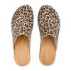 [Wildcat] Lea Damen Clog von woody holzschuhe damenclogs mit fexibler holzsohle. holzclogs farbe: woldcat (leopard-print), Damenclogs, Damen Clogs - Clogs Damen. Holzschuhe für Damen, Damen Clogs, Holzclogs, Damen Pantoletten mit Holzsohle. Holz Schuhe, Clog für Frauen