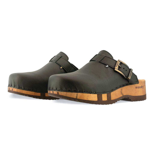 [Schwarz] Leon Herren Clog mit biegsamer nachhaltiger holzsohle, farbe: nero-schwarz, holzclogs woody, woody schuhe, woody shoes, handgemachte holzschuhe aus österreich, kärnten
