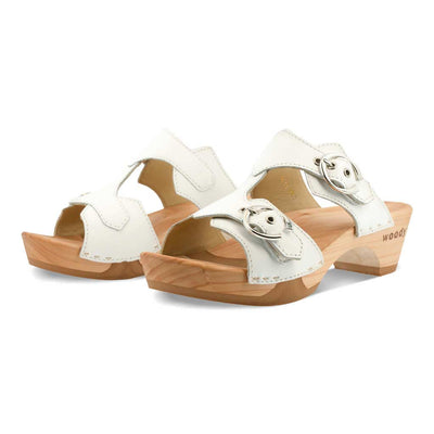 [Weiss] Leonie Damen Clog Pantolette mit schnallen und biegsamer nachhaltiger holzsohle, farbe: weiss, holzclogs woody, woody schuhe, woody shoes, handgemachte holzschuhe aus österreich, kärnten