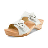 [Weiss] Leonie Damen Clog Pantolette mit schnallen und biegsamer nachhaltiger holzsohle, farbe: weiss, holzclogs woody, woody schuhe, woody shoes, handgemachte holzschuhe aus österreich, kärnten