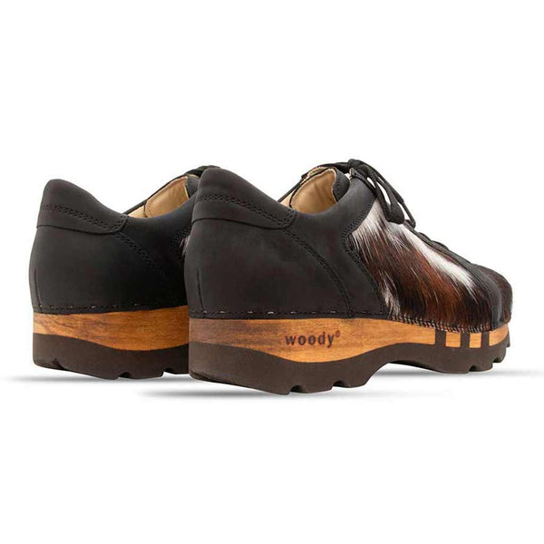 [Fell Natur] Luca Fell Herren Clog Sneaker mit biegsamer nachhaltiger holzsohle und tricolore kuhfell, farbe: fell natur, holzclogs woody, woody schuhe, woody shoes, handgemachte holzschuhe aus österreich, kärnten