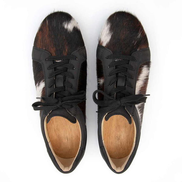 [Fell Natur] Luca Fell Herren Clog Sneaker mit biegsamer nachhaltiger holzsohle und tricolore kuhfell, farbe: fell natur, holzclogs woody, woody schuhe, woody shoes, handgemachte holzschuhe aus österreich, kärnten