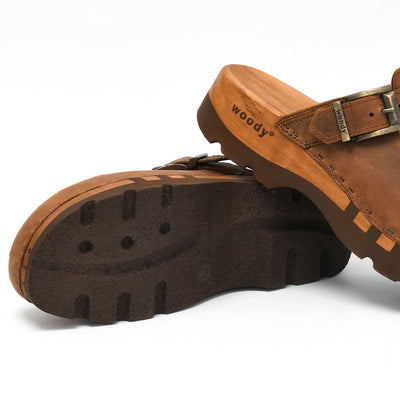 [Tabacco] Lukas Kärnten Herren Clog mit stick und biegsamer nachhaltiger holzsohle, der bestseller, farbe: tabacco-braun, holzclogs woody, woody schuhe, woody shoes, handgemachte holzschuhe aus österreich, kärnten
