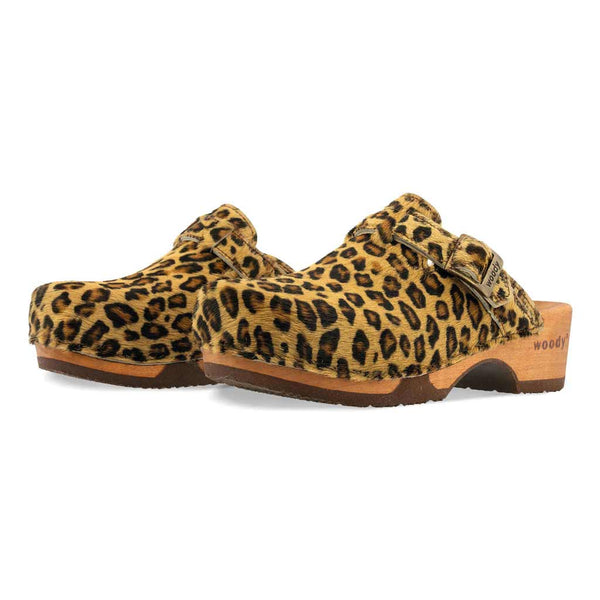 [Leopard] Manu Fell Damen Clog, fellclogs, clogs damen mit biegsamer nachhaltiger holzsohle, der bestseller, farbe: leopard (animal print), holzclogs woody, woody schuhe, woody shoes, handgemachte holzschuhe aus österreich, kärnten