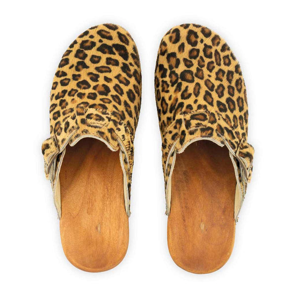 [Leopard] Manu Fell Damen Clog, fellclogs, clogs damen mit biegsamer nachhaltiger holzsohle, der bestseller, farbe: leopard (animal print), holzclogs woody, woody schuhe, woody shoes, handgemachte holzschuhe aus österreich, kärnten