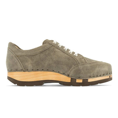 [Sand] Mary Damen Clog Sneaker sand woody Schuhe, Damen Sneaker Clogs, sand Damenclogs Mary, Farbe: Sand, Sneakers kaufen. Clogs damen sneaker mary woody holzschuhe. damen clogs, flexible, biegsame holzsohle. holzclogs, sneaker clogs damen, damen clogs mit fussbett. woody leder clogs damen. holzclogs, holzschuhe bestellen.
