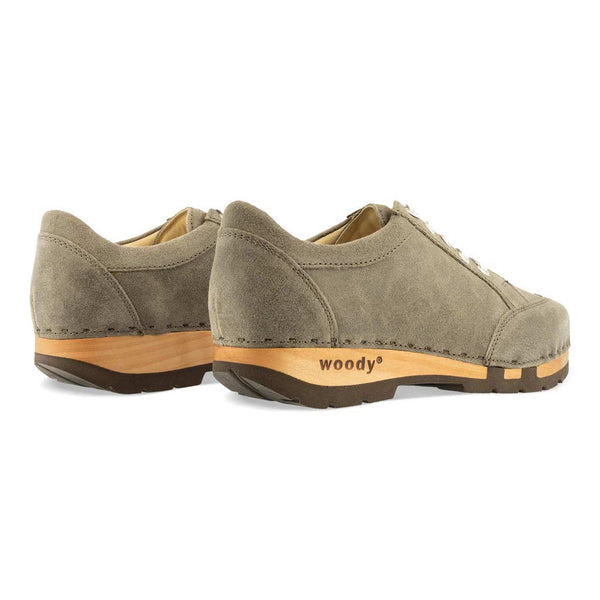[Sand] Mary Damen Clog Sneaker sand woody Schuhe, Damen Sneaker Clogs, sand Damenclogs Mary, Farbe: Sand, Sneakers kaufen. Clogs damen sneaker mary woody holzschuhe. damen clogs, flexible, biegsame holzsohle. holzclogs, sneaker clogs damen, damen clogs mit fussbett. woody leder clogs damen. holzclogs, holzschuhe bestellen.