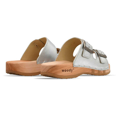 Maxima Damen Clog, pantoletten clogs damen mit biegsamer nachhaltiger holzsohle, der bestseller, farbe: silber, holzclogs woody, woody schuhe, woody shoes, handgemachte holzschuhe aus österreich, kärnten