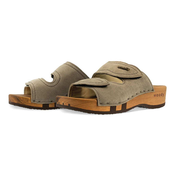 [Sand] Melanie Damen Clog Pantolette mit biegsamer nachhaltiger holzsohle, der bestseller, farbe: sand-warm_grey, holzclogs woody, woody schuhe, woody shoes, handgemachte holzschuhe aus österreich, kärnten