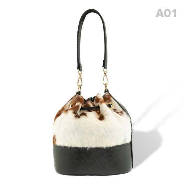 woody Mia Damen-Beuteltasche aus Fell Natur-Schwarz, Rueckansicht
