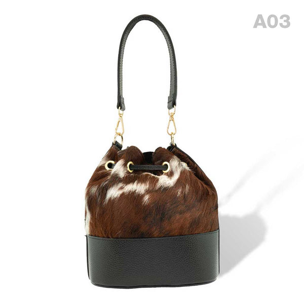 woody Mia Damen-Beuteltasche aus Fell Natur-Schwarz, Rueckansicht