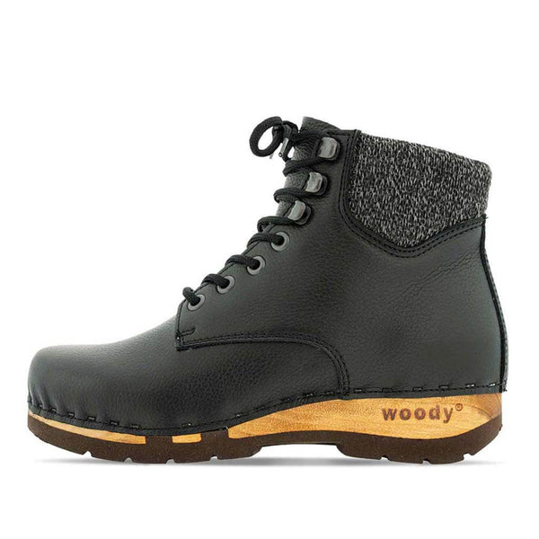 [Cervo Nero] Mona Damen Clog Stiefelette mit biegsamer nachhaltiger holzsohle, farbe: cervo-nero (strukturiertes Glattleder), holzclogs woody schuhe, woody shoes, handgemachte holzschuhe aus österreich kärnten