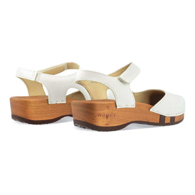 [Weiss] Nicole Damen Clog Sandale mit biegsamer nachhaltiger holzsohle, der bestseller, farbe: weiss, holzclogs woody, woody schuhe, woody shoes, handgemachte holzschuhe aus österreich, kärnten